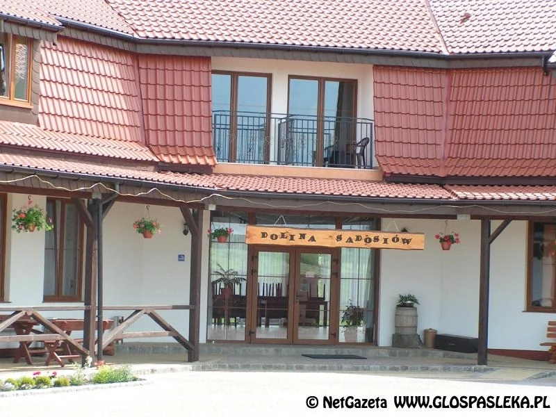 Zajazd bankietowo - weselny Dolina Sadosiów w Dobrym