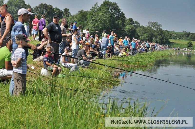 Rodzinny dzień z wędką nad Zakrzewkiem II