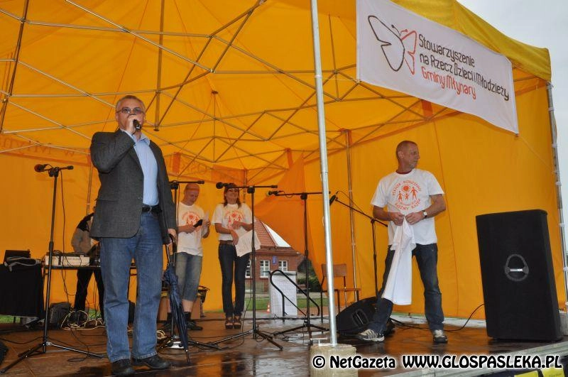 Piknik rodzinny - Do aktywnych świat należy