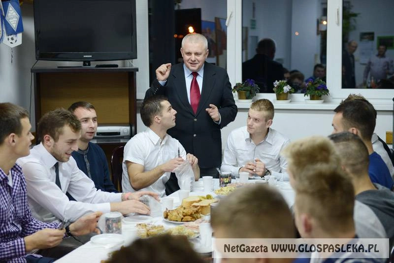 Polonia w połowie drogi