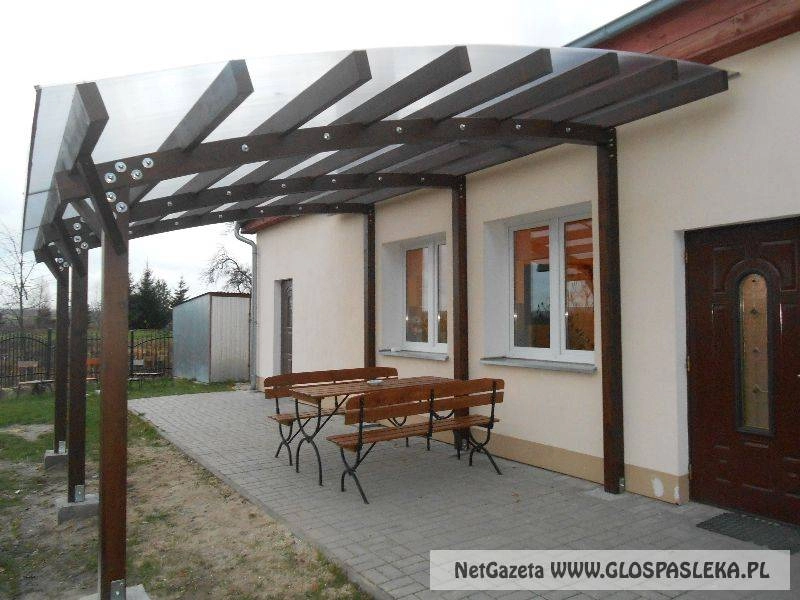 Wiata przy świetlicy wiejskiej w Bielicy