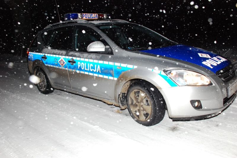 Pijana kobieta za kierownicą