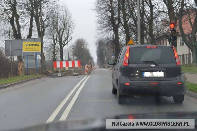 Ślamazarne tempo na ul. Sprzymierzonych
