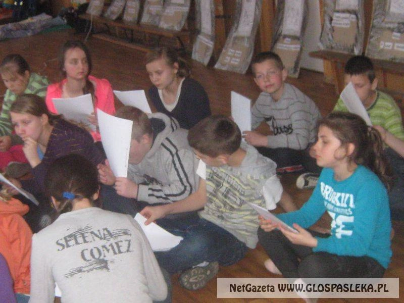 Kolejna noc w szkole