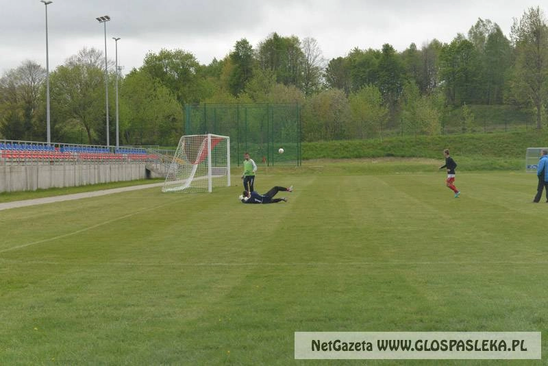 Pierwszy mecz na nowej płycie