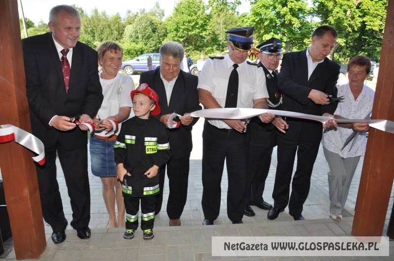 Wstęga przecięta - remiza w Stegnach gotowa