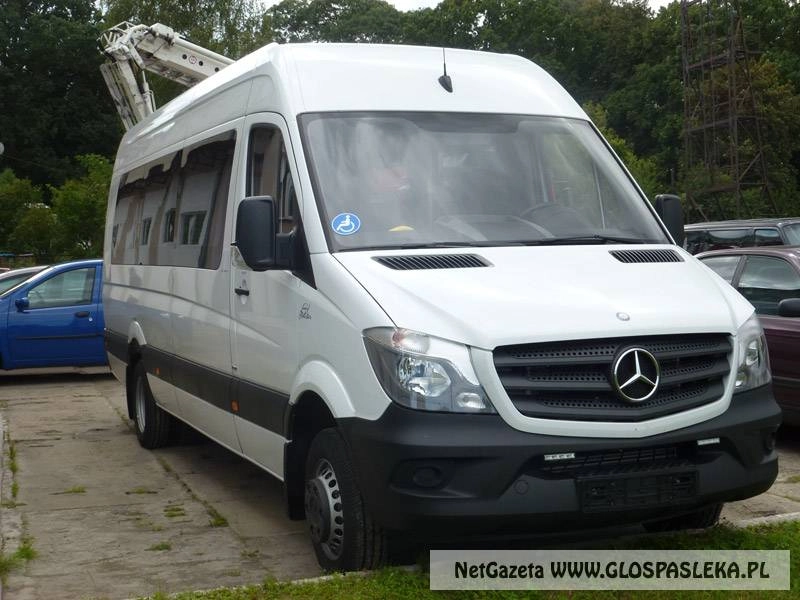 Mercedes dla ŚDS w Rzecznej