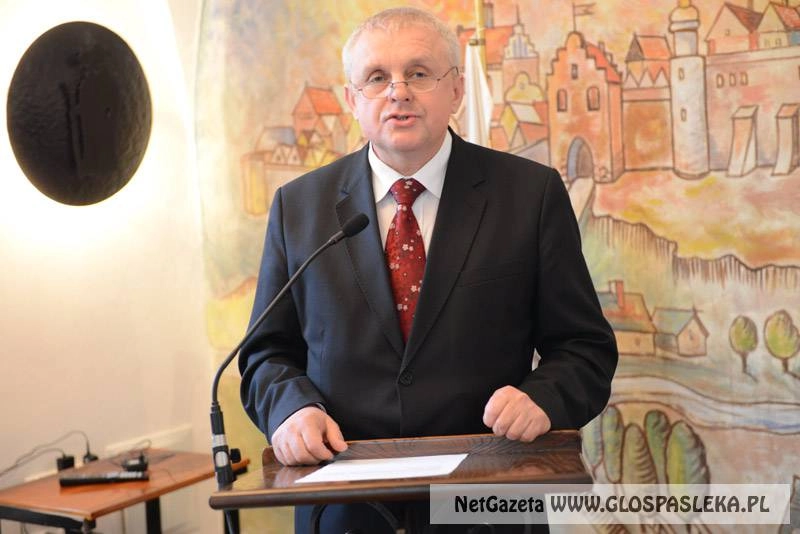 Pobory burmistrza bez zmian