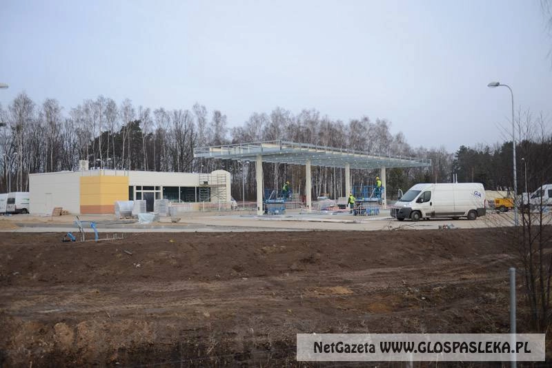 Stacja paliw na finiszu