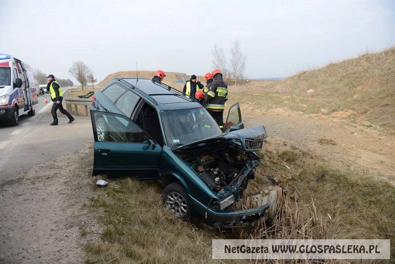 Straciła panowanie nad autem, uderzyła w przepust