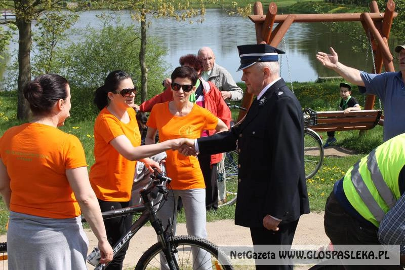 Pieszo i na rowerach  