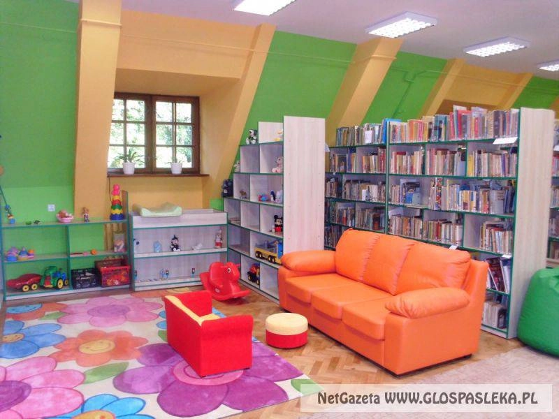 Stoliczku nakryj się