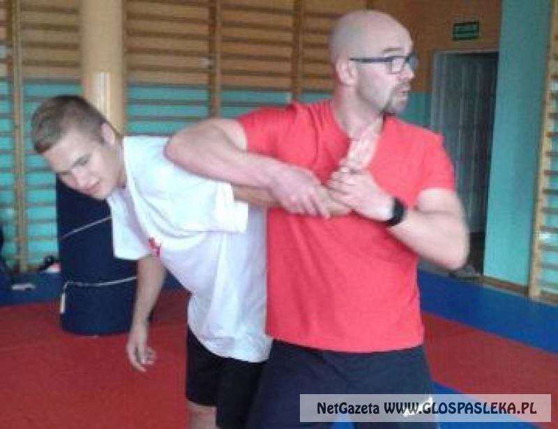 Zajęcia z samoobrony w Zespole Szkół