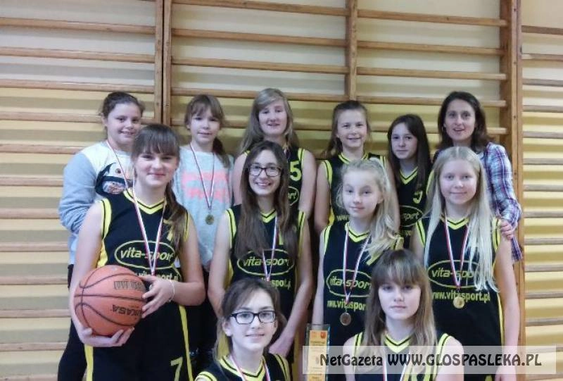 Mistrzostwo powiatu dla dziewcząt z SP nr 3 w Pasłęku