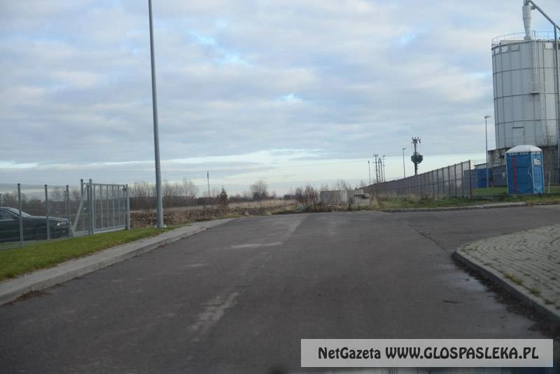 Firmowa będzie dłuższa?