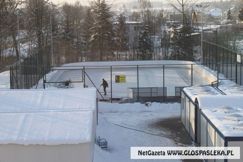 Hokejowy czwartek na lodowisku