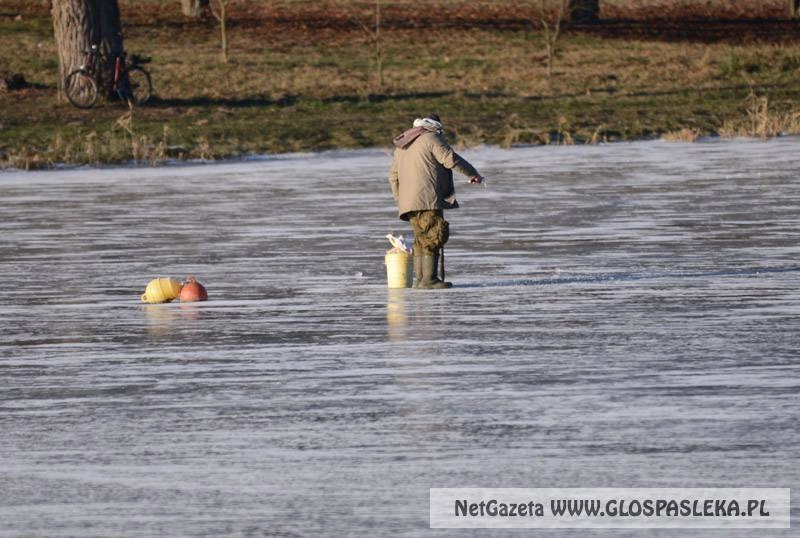 Lód jest gruby, ale