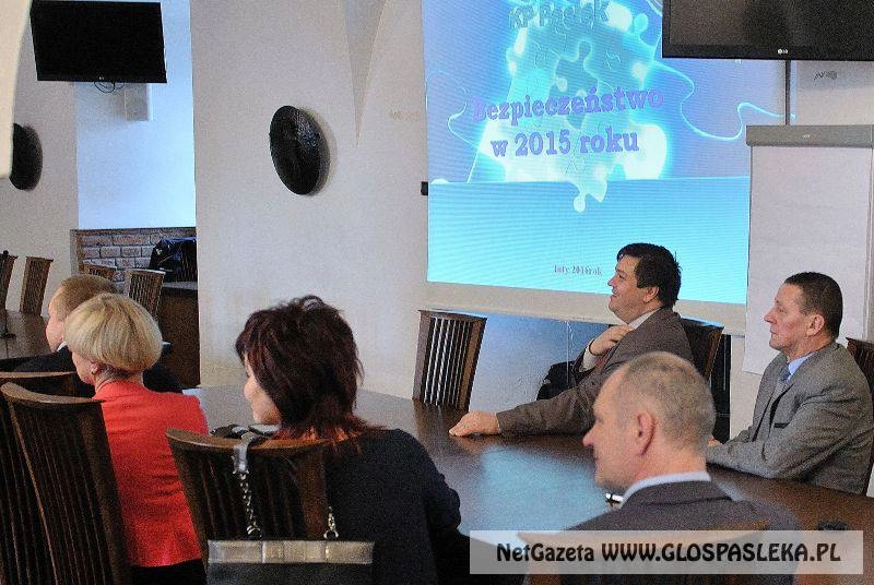 Konsultacje i policyjne podsumowanie roku