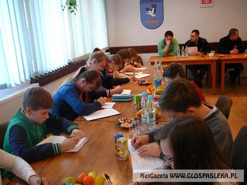 „MŁODZIEŻ ZAPOBIEGA POŻAROM”