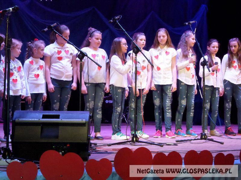 „NUTKI” z  Godkowa z pucharem!