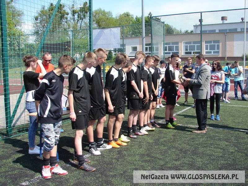 VIII Gimnazjada  Sportowa  w  ZSEiT