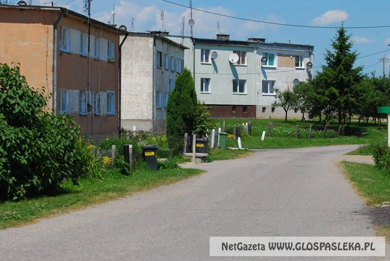 Remont drogi do miejscowości Rzędy 