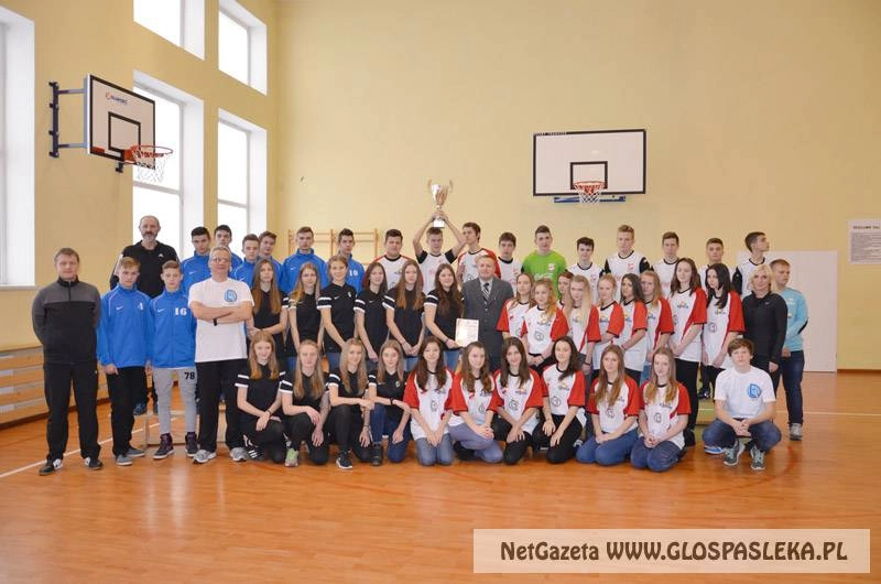 I miejsce Gim. nr 1 w Pasłęku w punktacji generalnej Elbląskiego SZS