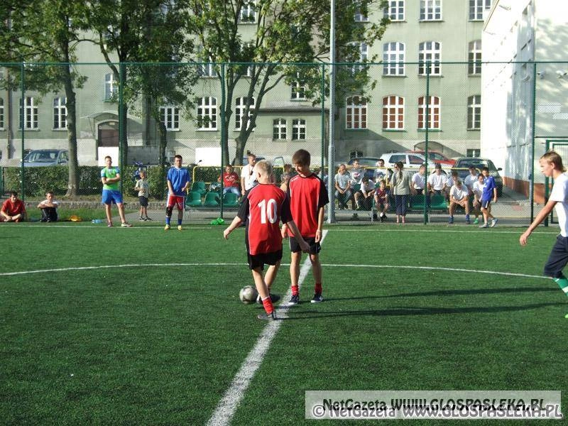 Warunki i godziny korzystania z kompleksów boisk sportowych „Orlik” gminy Pasł