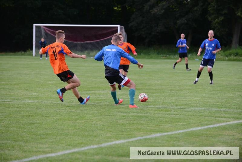 Polonia gra w niedzielę