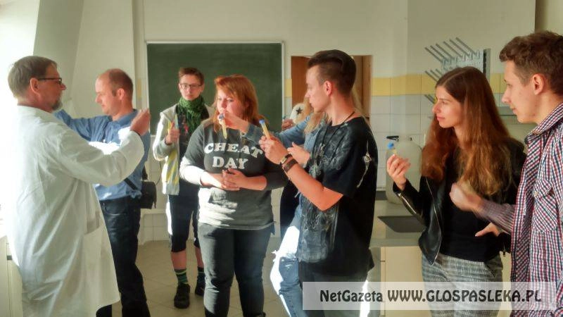 Uczniowie ZS na zajęciach na UWM