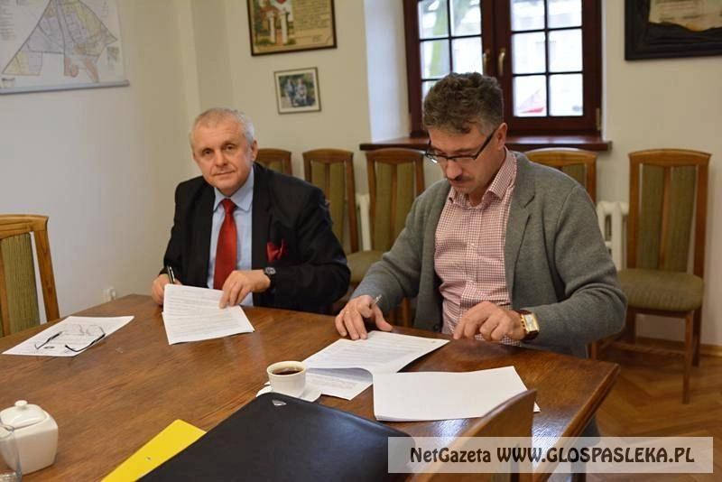 Rusza budowa parkingu przy poczcie