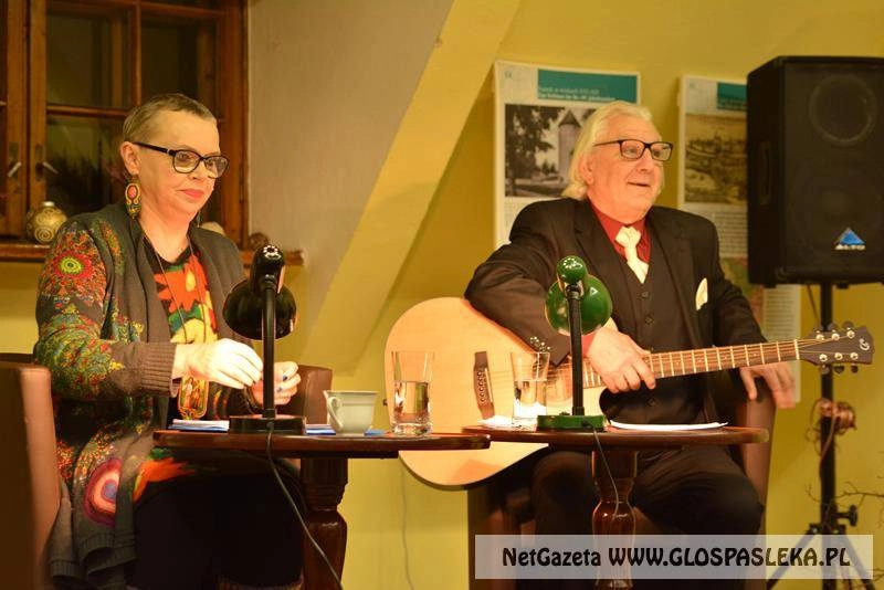 Przy stoliku zabawnie i refleksyjnie