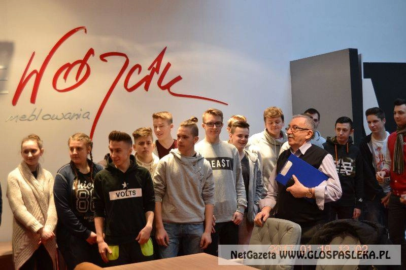 Uczniowie ZS u WÓJCIKA