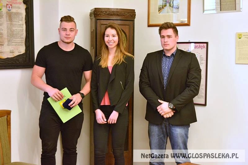 Stypendia sportowe - umowy podspiane