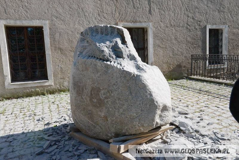 Rzeźba niespodzianka