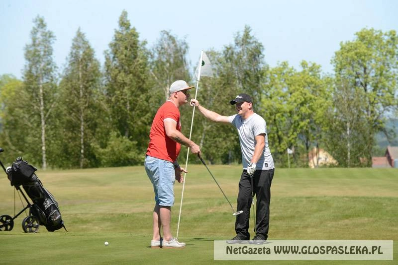 Ćwiczyli adepci golfa