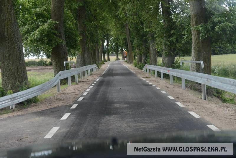 Wąsko, ale po asfalcie