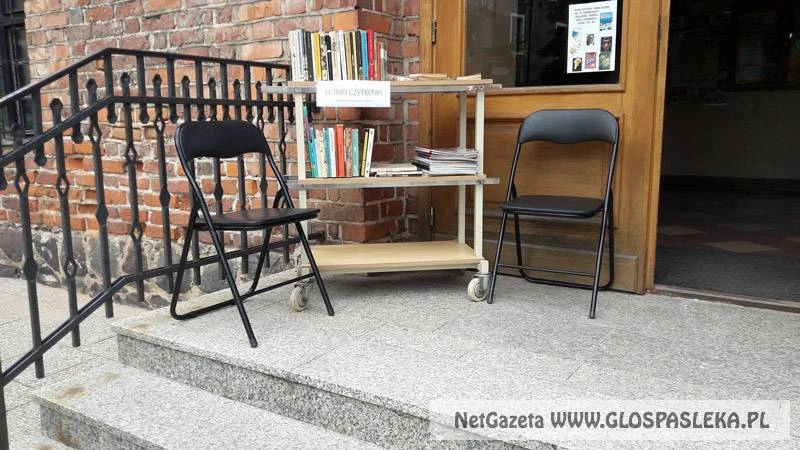 Przypominamy - Czytelnia pod lipą