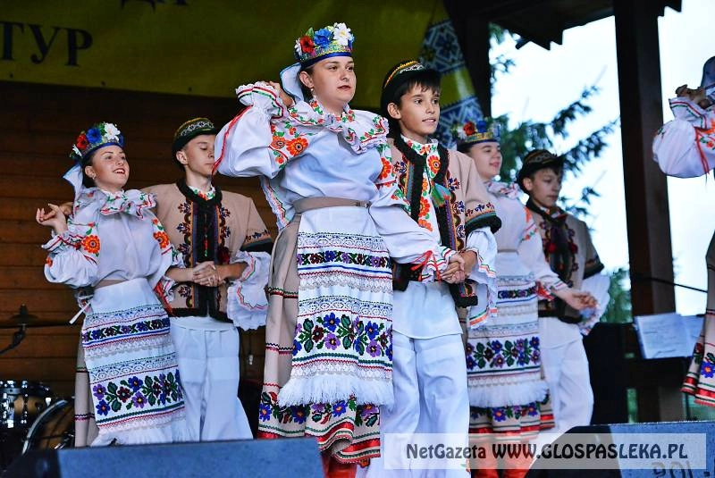 Uczta Kultur Wschodu w deszczu