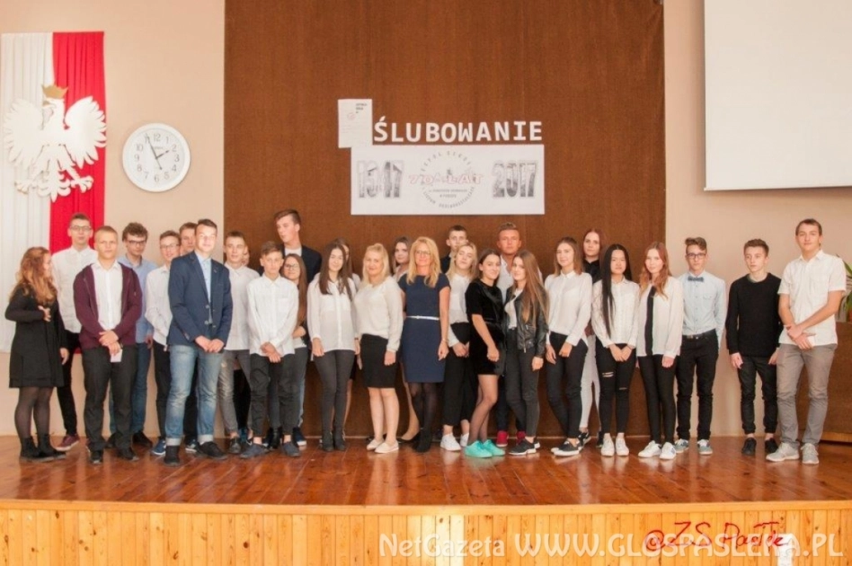 Uroczyste ślubowanie uczniów klas pierwszych