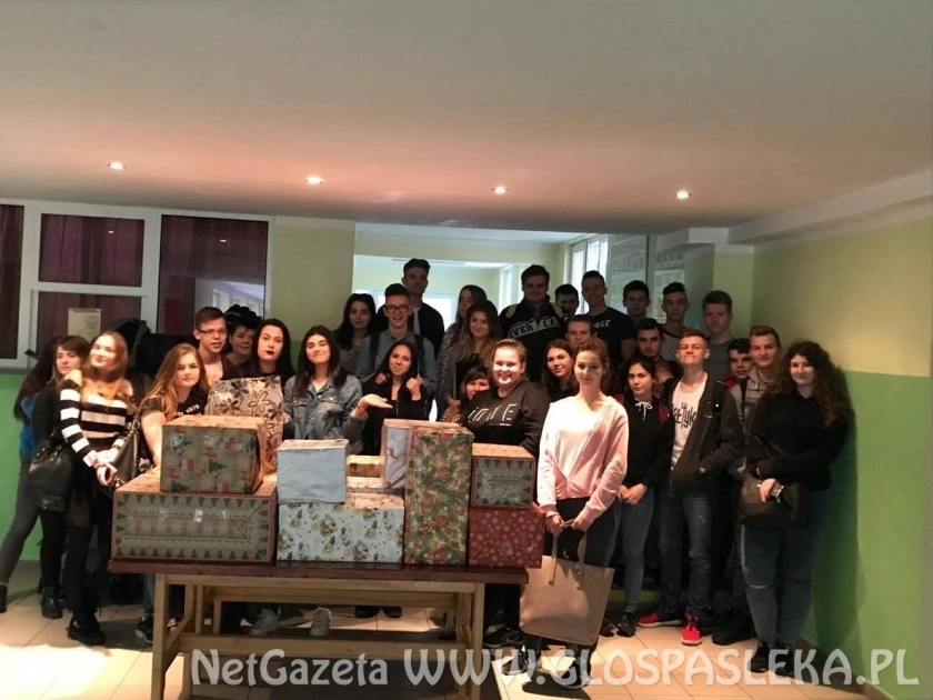 Akcja „SZLACHETNA PACZKA” w ZSEiT zakończona