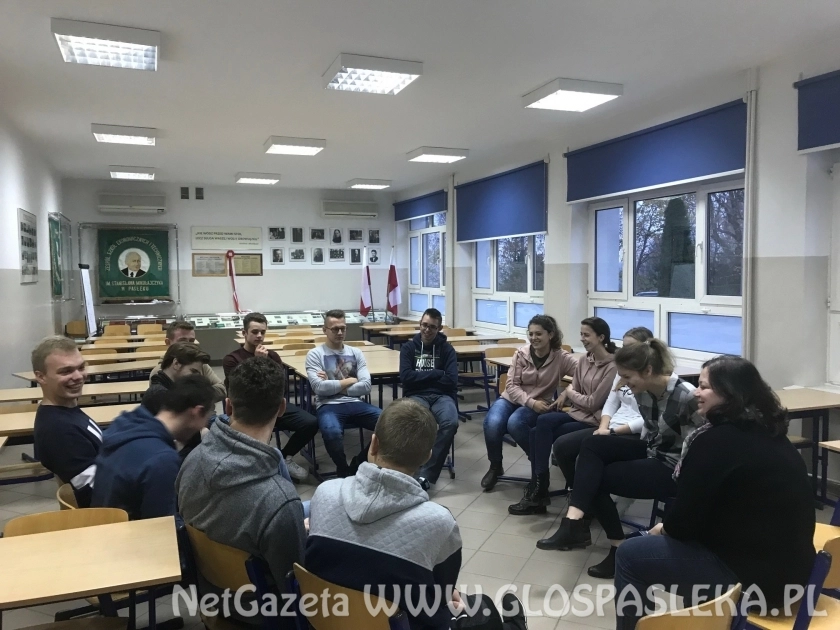 Trening umiejętności praktykantów z ZSEiT przed wyjazdem do Włoch