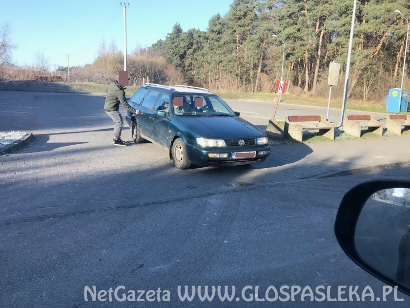 Palenie gumy i bączki