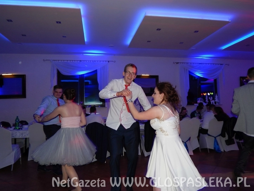 Studniówkowa zabawa uczniów ZSEiT