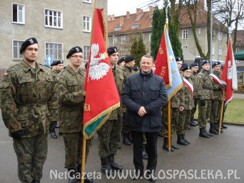 ZSEiT na inauguracji 16. pułku wsparcia dowodzenia 