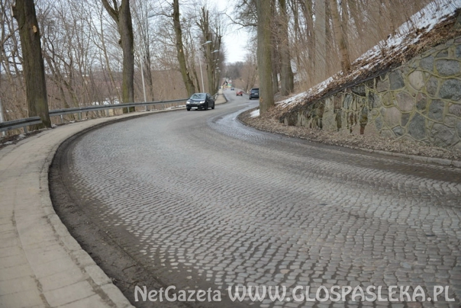 Sypie się ul. Zamkowa