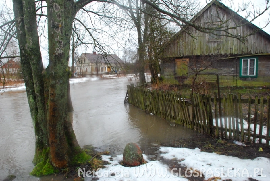 Wały na rzece Elszka