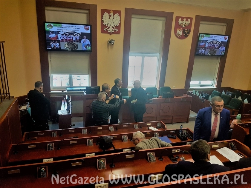 Polonia i MOSiR wyróżnione