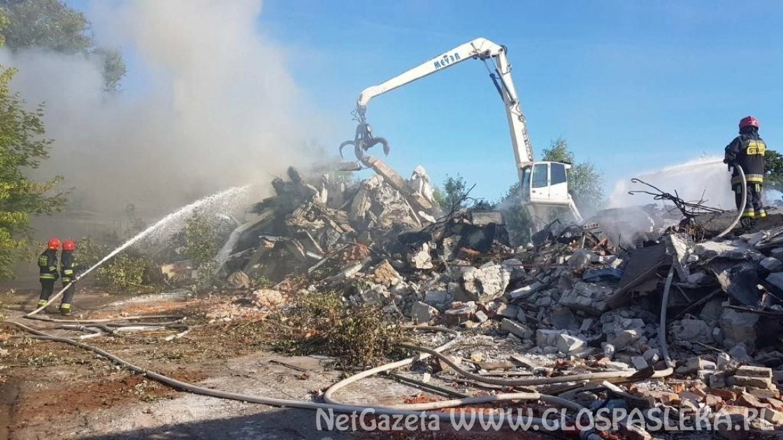 Pożar na terenie byłej odlewni