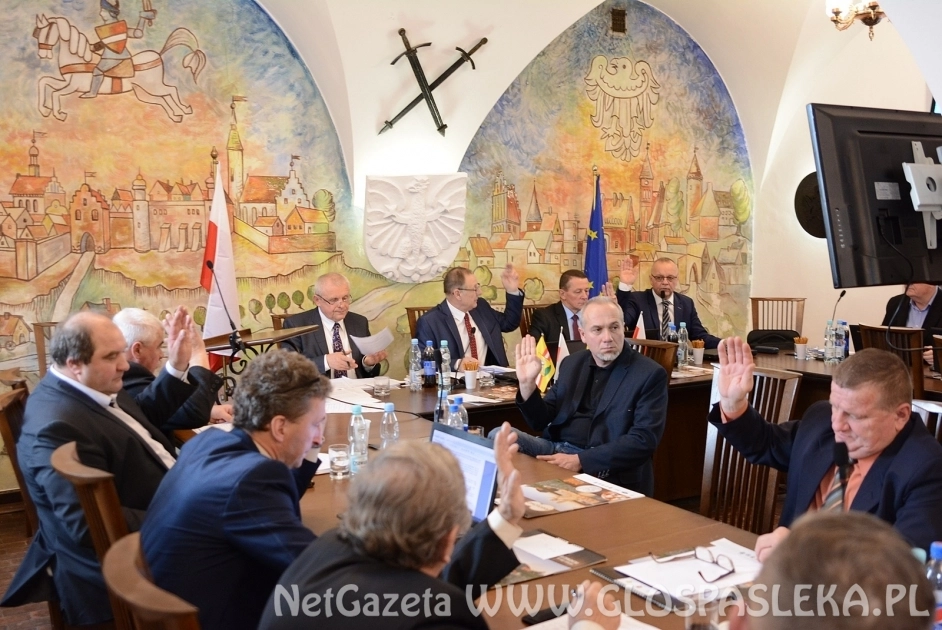 Zmiana budżetu na sesji nadzwyczajnej